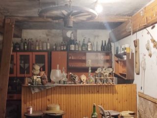 Eladó 180 m²-escsaládi ház Pécs, Magyarürögi út: 47'000'000 Ft