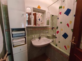 Eladó 250 m²-essorház Pécs, Vándor utca: 68'500'000 Ft