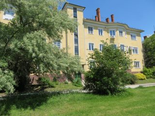 Eladó 85 m²-estársasházi lakás Pétfürdő, Hősök tere: 23'900'000 Ft
