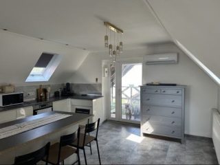 Eladó 112 m²-escsaládi ház Pilis, Központ közeli út: 76'000'000 Ft