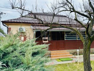 Eladó 100 m²-escsaládi ház Pilis, Központi utca: 69'000'000 Ft