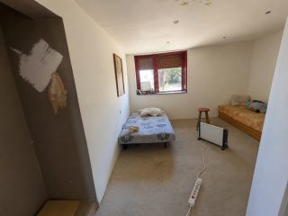 Eladó 97 m²-escsaládi ház Pilis, Liliom utca: 25'000'000 Ft