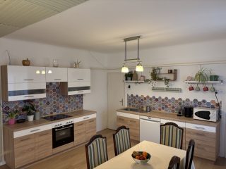 Eladó 140 m²-escsaládi ház Pilis, Telepi rész: 70'000'000 Ft