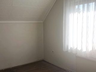 Eladó 220 m²-escsaládi ház Pilisborosjenő, Iskola utca: 159'900'000 Ft