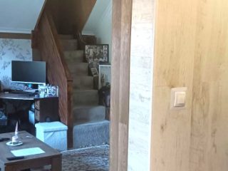 Eladó 220 m²-escsaládi ház Pilisborosjenő, Iskola utca: 159'900'000 Ft
