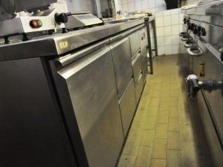 Eladó 260 m²-esvendéglátó egység utcai bejárattal Piliscsaba, ELADÓ - BÉRBEADÓ Vendéglő Piliscsabán: 155'000'000 Ft