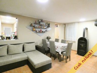 Eladó 177 m²-escsaládi ház Pilisvörösvár, Karátsonyi liget: 113'000'000 Ft