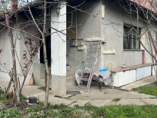 Eladó 110 m²-escsaládi ház Pincehely, Központ közeli utca: 35'000'000 Ft