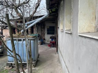 Eladó 110 m²-escsaládi ház Pincehely, Központ közeli utca: 35'000'000 Ft