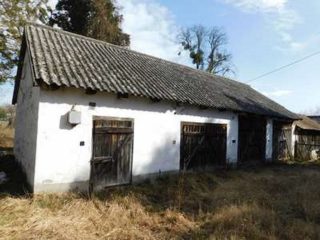 Eladó 359 m²-escsaládi ház Pusztakovácsi, Központ: 56'000'000 Ft