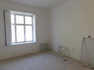 Eladó 359 m²-escsaládi ház Pusztakovácsi, Központ: 56'000'000 Ft