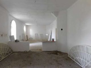 Eladó 359 m²-escsaládi ház Pusztakovácsi, Központ: 56'000'000 Ft