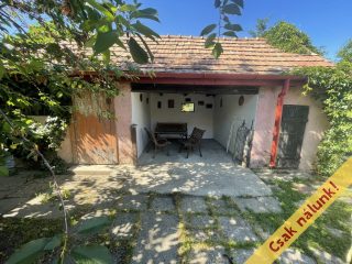 Eladó 75 m²-escsaládi ház Pusztaszabolcs, Arany János utca: 56'000'000 Ft