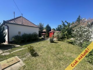 Eladó 75 m²-escsaládi ház Pusztaszabolcs, Arany János utca: 56'000'000 Ft