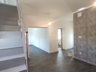 Eladó 120 m²-escsaládi ház Pusztaszabolcs, Magyar utca: 86'900'000 Ft
