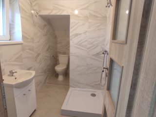Eladó 120 m²-escsaládi ház Pusztaszabolcs, Magyar utca: 86'900'000 Ft