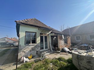 Eladó 4141 m²-estelek Ráckeresztúr (Ráckeresztúr) , Központi utca: 48'000'000 Ft