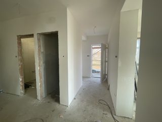 Eladó 130 m²-escsaládi ház Ráckeresztúr (Ráckeresztúr) , Virág utca: 95'000'000 Ft