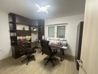 Eladó 168 m²-escsaládi ház Ráckeresztúr, Vörösmarty utca: 165'000'000 Ft