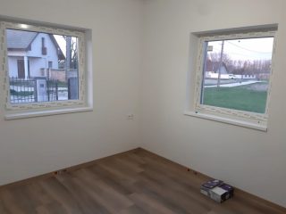 Eladó 100 m²-escsaládi ház Ráckeve, Arany János dűlő: 76'000'000 Ft