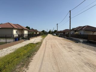 Eladó 100 m²-escsaládi ház Ráckeve, Arany János dűlő: 76'000'000 Ft