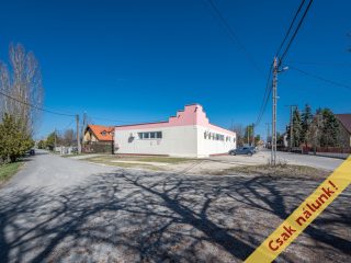 Eladó 302 m²-esüzlethelyiség utcai bejárattal Ráckeve, Bercsényi utca: 179'800'000 Ft