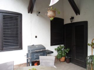 Eladó 240 m²-escsaládi ház Ráckeve, Duna közeli utca: 110'000'000 Ft