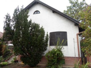 Eladó 240 m²-escsaládi ház Ráckeve, Duna közeli utca: 110'000'000 Ft