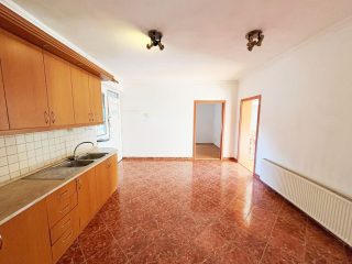 Kiadó 122 m²-esikerház Ráckeve, Híd közeli utca: 250'000 Ft