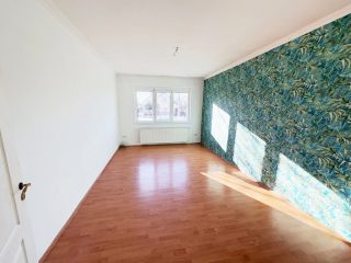 Kiadó 122 m²-esikerház Ráckeve, Híd közeli utca: 250'000 Ft