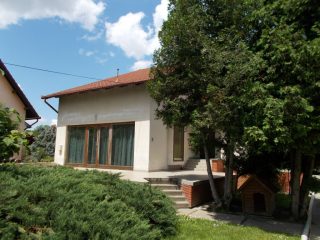 Eladó 154 m²-escsaládi ház Ráckeve, Sándor tér: 130'000'000 Ft