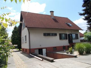 Eladó 154 m²-escsaládi ház Ráckeve, Sándor tér: 130'000'000 Ft