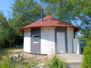 Eladó 33 m²-esüdülő Ráckeve, Vízmelletti utca: 24'500'000 Ft