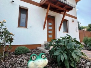 Eladó 98 m²-esikerház Rád, Berzsenyi Dániel utca: 128'000'000 Ft