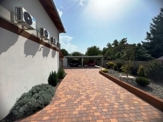 Eladó 98 m²-esikerház Rád, Berzsenyi Dániel utca: 128'000'000 Ft