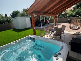 Eladó 98 m²-esikerház Rád, Berzsenyi Dániel utca: 128'000'000 Ft