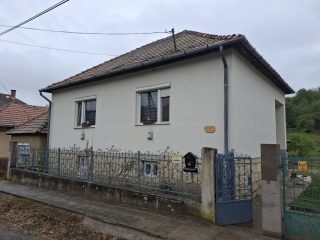 Eladó 90 m²-escsaládi ház Sajómercse, Rákóczi út: 16'000'000 Ft
