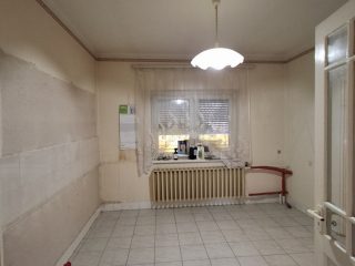 Eladó 100 m²-escsaládi ház Serényfalva, Ady Endre utca: 23'000'000 Ft