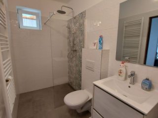 Eladó 134 m²-essorház Simontornya, Frekventált utca: 48'900'000 Ft