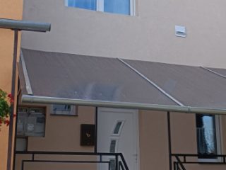 Eladó 134 m²-essorház Simontornya, Frekventált utca: 48'900'000 Ft