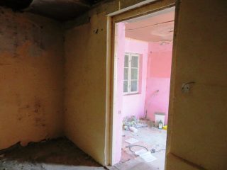 Eladó 48 m²-escsaládi ház Simontornya, Templom közelében: 4'000'000 Ft