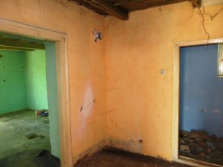 Eladó 48 m²-escsaládi ház Simontornya, Templom közelében: 4'000'000 Ft