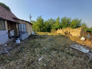 Eladó 48 m²-escsaládi ház Simontornya, Templom közelében: 4'000'000 Ft