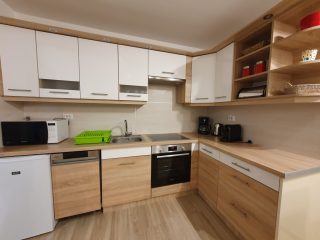 Eladó 54 m²-estársasházi lakás Siófok (Ezüstpart) , Liszt Ferenc sétány: 84'000'000 Ft