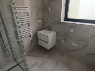 Eladó 150 m²-escsaládi ház Siófok (Siófok) , Baross Gábor utca: 255'000'000 Ft