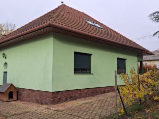 Eladó 123 m²-escsaládi ház Siófok, Szabadifürdő: 150'000'000 Ft