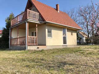 Eladó 70 m²-esüdülő Siófok, Szabadifürdő: 65'000'000 Ft