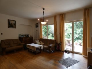 Eladó 361 m²-escsaládi ház Solymár, Hutweide: 197'000'000 Ft