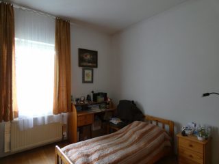 Eladó 361 m²-escsaládi ház Solymár, Hutweide: 197'000'000 Ft