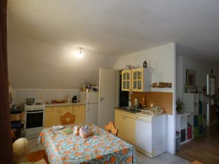 Eladó 361 m²-escsaládi ház Solymár, Hutweide: 197'000'000 Ft